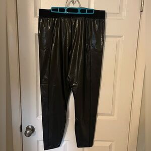 NWT Victoria Secret Pink, Black Women’s Leggings Size 2XL